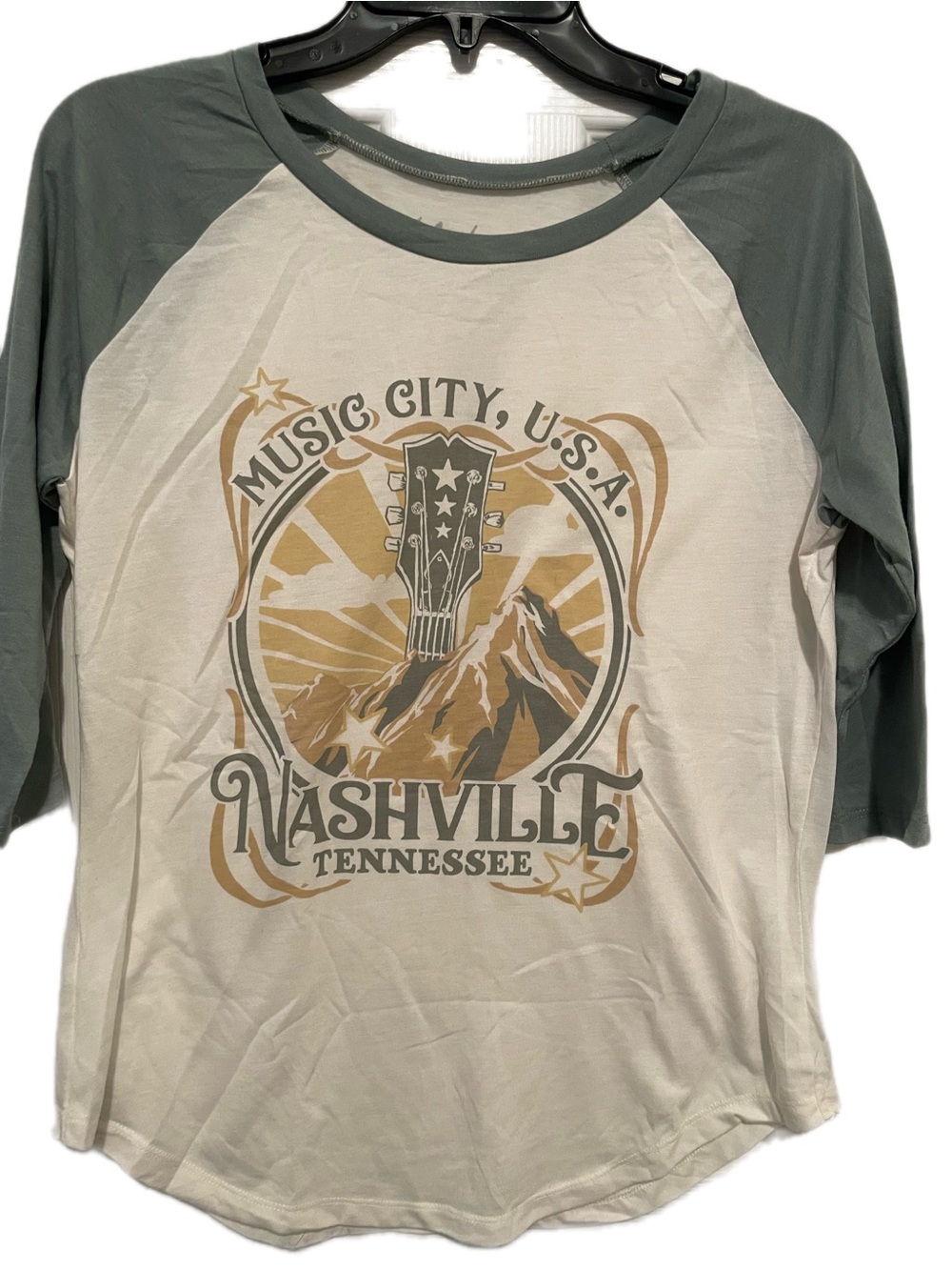 Nashville Tennessee Raglan Long Sleeve Tee - Green/White